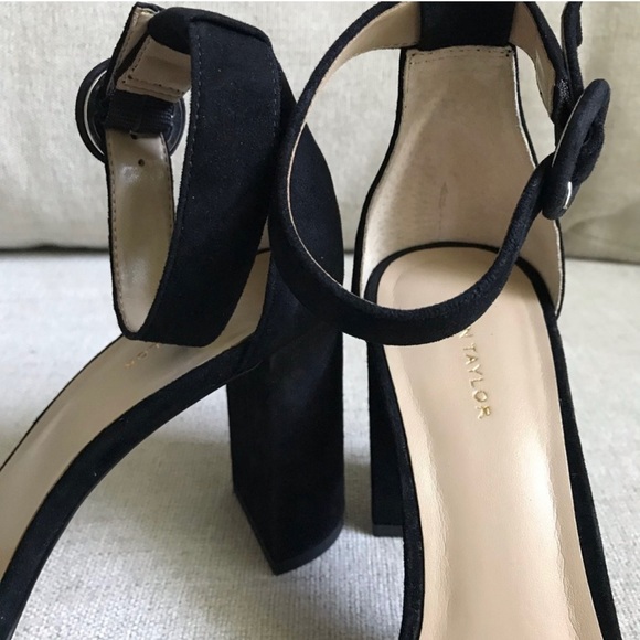 Ann Taylor suede Block Heels. - Picture 5 of 5